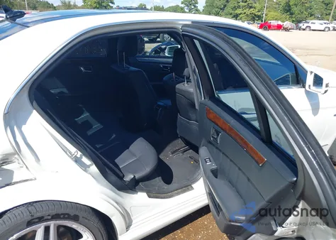 2012 Mercedes-Benz E 350 из США, поврежденный, VIN WDDHF5KB6CA657693